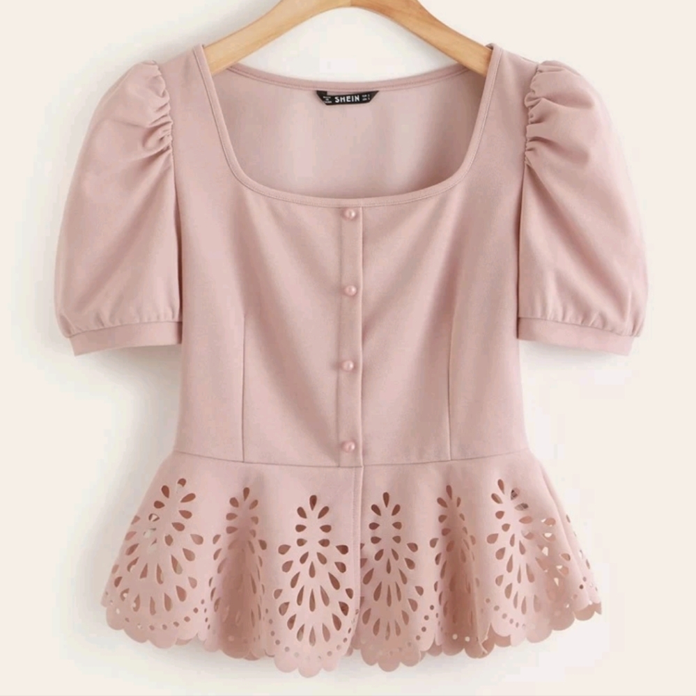 NWOT Button Front Scallop Edge Peplum Top